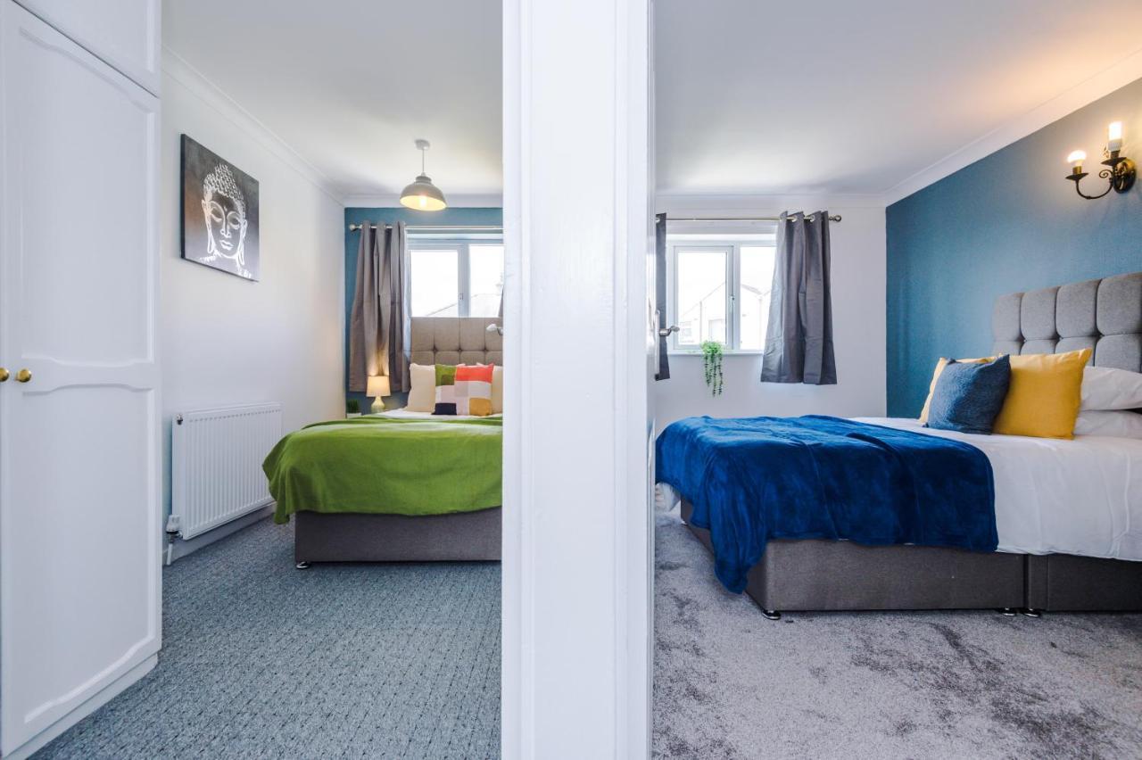 Family Friendly 3-Bed Home With Free Parking On Site Χάντερσφιλντ Εξωτερικό φωτογραφία